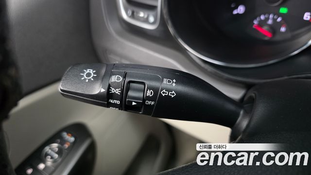 Kia Canival 2016 — photo 23