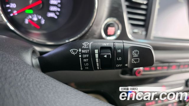 Kia Canival 2016 — photo 29