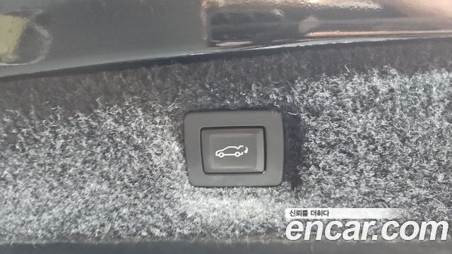 Cadillac CT6 2018 — photo 18