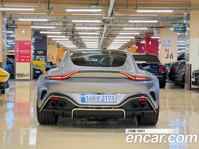 Aston Martin Vantage 2025 — photo 4