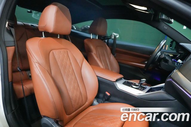 BMW 4-Series 2022 — photo 17