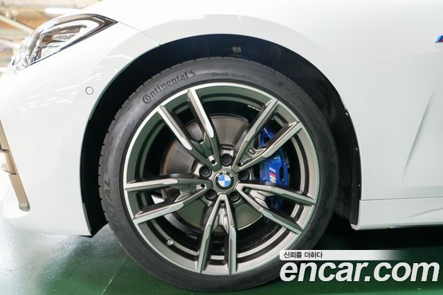 BMW 4-Series 2022 — photo 18