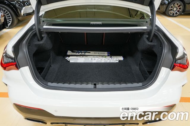 BMW 4-Series 2022 — photo 20
