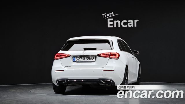 Mercedes-Benz A-Class 2021 — photo 4