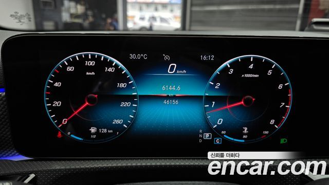 Mercedes-Benz A-Class 2021 — photo 11