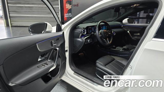 Mercedes-Benz A-Class 2021 — photo 13