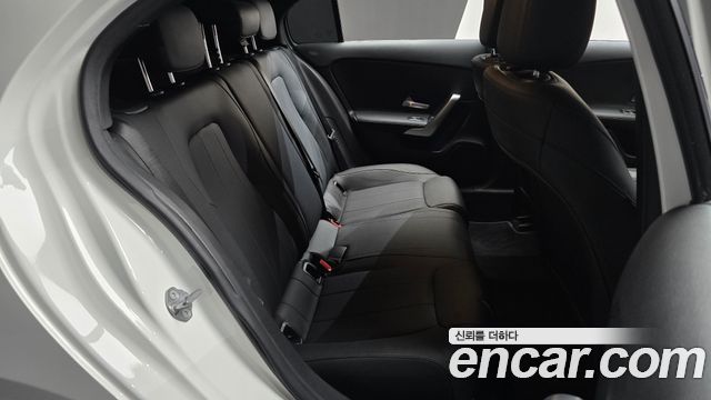 Mercedes-Benz A-Class 2021 — photo 17