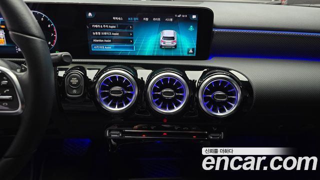 Mercedes-Benz A-Class 2021 — photo 20