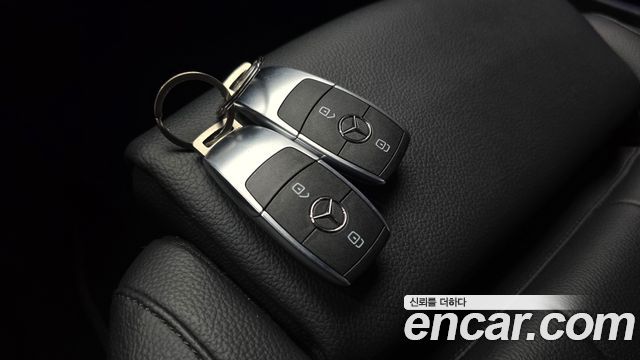 Mercedes-Benz A-Class 2021 — photo 23