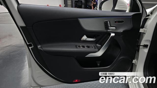 Mercedes-Benz A-Class 2021 — photo 14