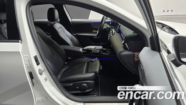 Mercedes-Benz A-Class 2021 — photo 16