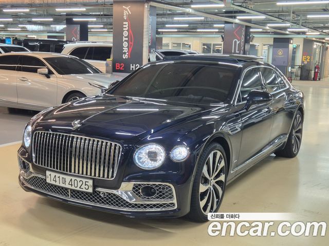 Bentley Flying Spur 2023 — photo 1