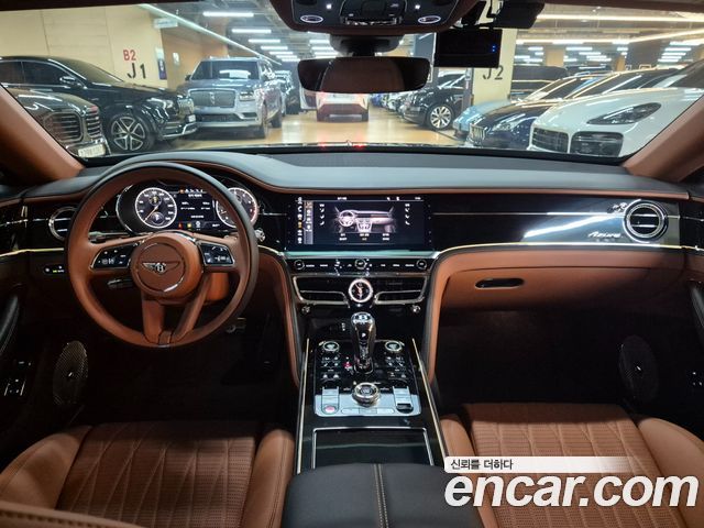 Bentley Flying Spur 2023 — photo 6
