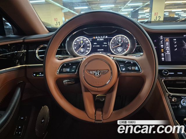 Bentley Flying Spur 2023 — photo 7