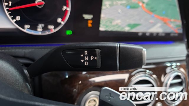 Mercedes-Benz S-Class 2019 — photo 12