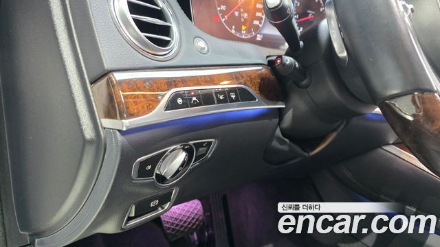 Mercedes-Benz S-Class 2019 — photo 18