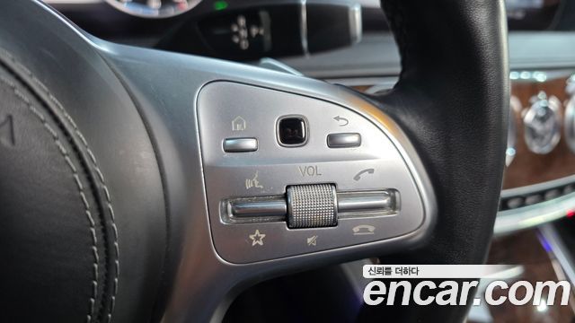 Mercedes-Benz S-Class 2019 — photo 29