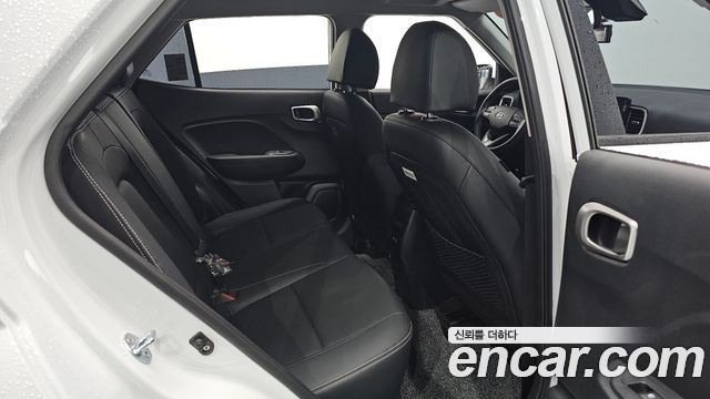 Hyundai Venue 2025 — photo 16