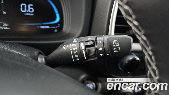 Hyundai Venue 2025 — photo 27