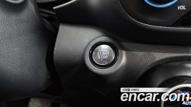 Hyundai Venue 2025 — photo 30