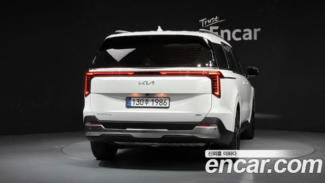 Kia Canival 2025 — photo 4