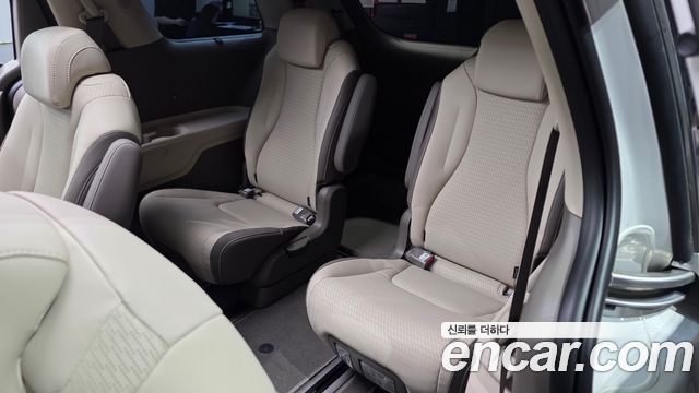 Kia Canival 2025 — photo 17