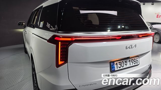 Kia Canival 2025 — photo 9