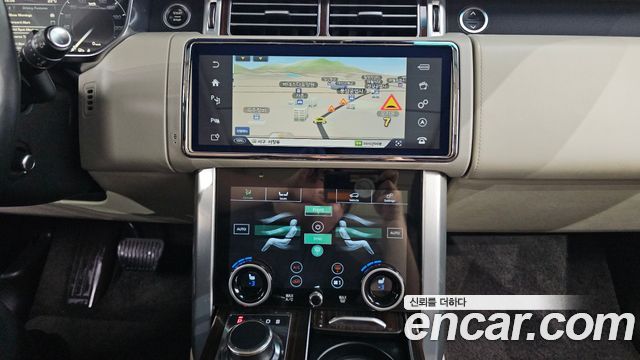 Land Rover Range Rover 2016 — photo 12