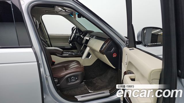 Land Rover Range Rover 2016 — photo 17