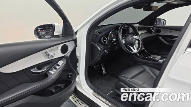 Mercedes-Benz GLC-Class 2020 — photo 13