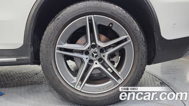 Mercedes-Benz GLC-Class 2020 — photo 7