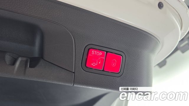 Mercedes-Benz GLC-Class 2020 — photo 29
