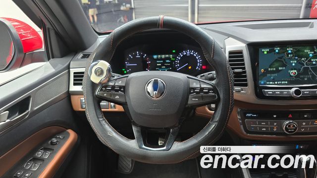 KG Mobility Rexton 2018 — photo 13