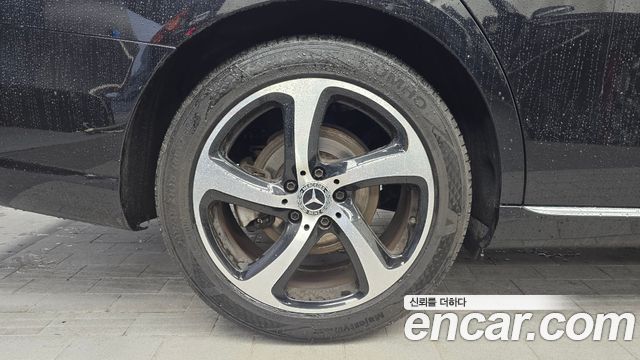 Mercedes-Benz E-Class 2020 — photo 5