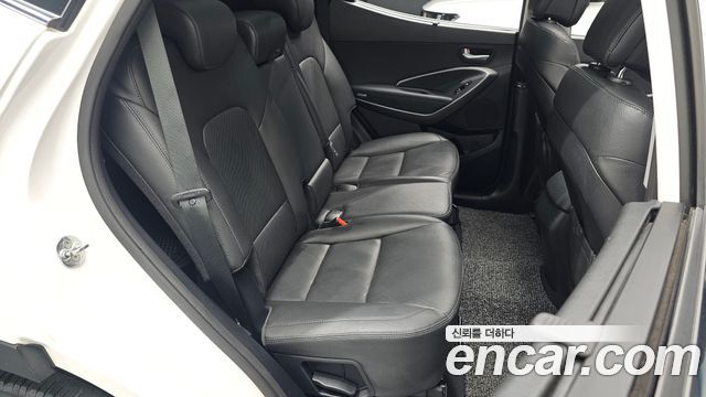 Hyundai Santafe 2016 — photo 11