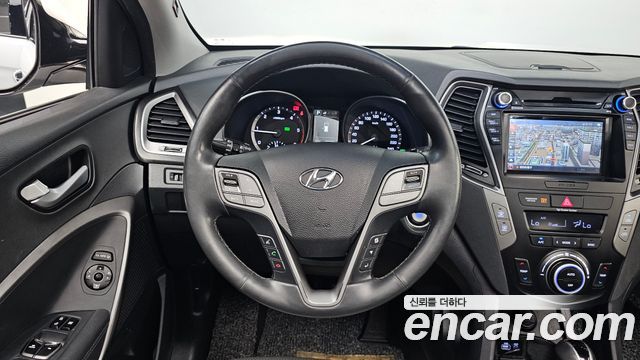Hyundai Santafe 2016 — photo 13