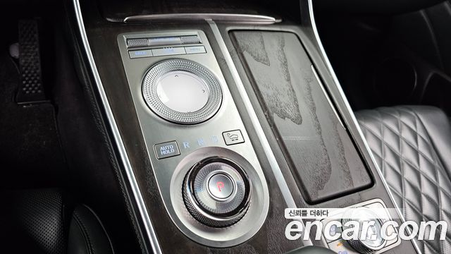 Genesis GV80 2020 — photo 12
