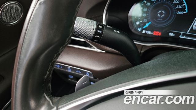 Genesis GV80 2020 — photo 29