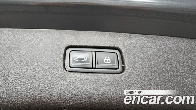 Genesis GV80 2020 — photo 34