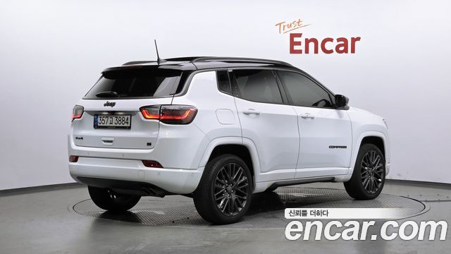 Jeep Compass 2022 — photo 2