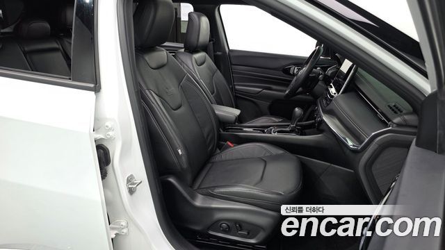 Jeep Compass 2022 — photo 17