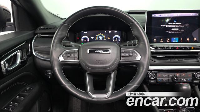Jeep Compass 2022 — photo 19