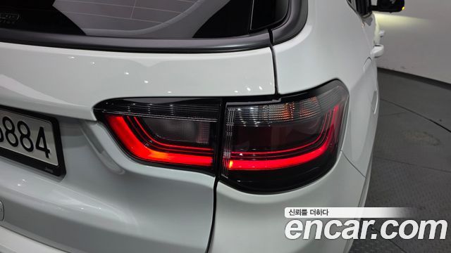Jeep Compass 2022 — photo 9