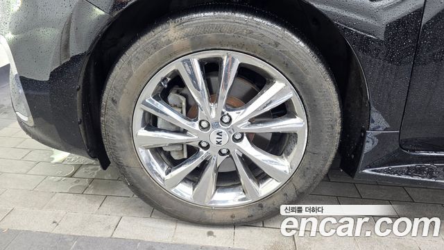 Kia Canival 2019 — photo 5