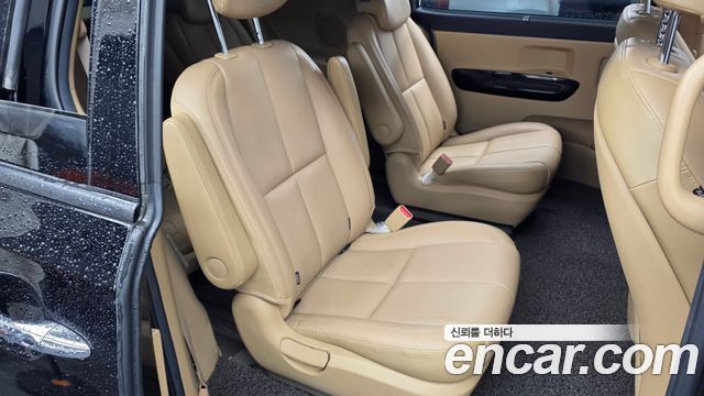 Kia Canival 2019 — photo 18