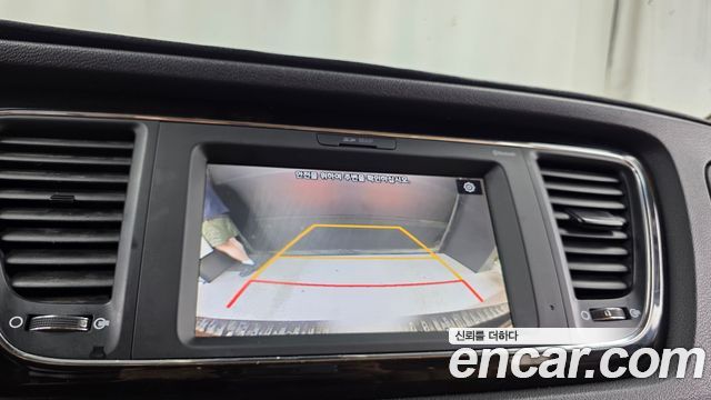 Kia Canival 2019 — photo 22