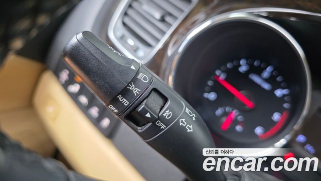 Kia Canival 2019 — photo 30