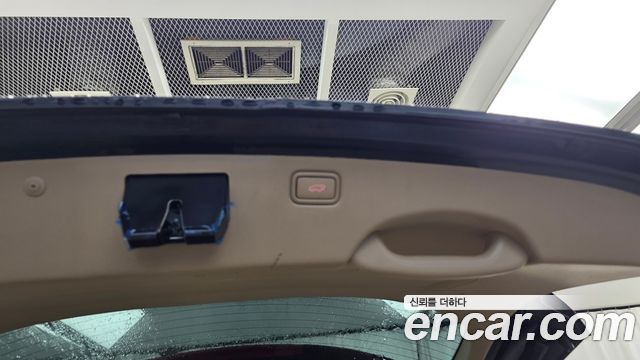 Kia Canival 2019 — photo 31