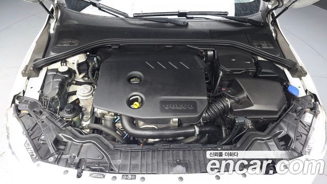 Volvo S60 2015 — photo 6
