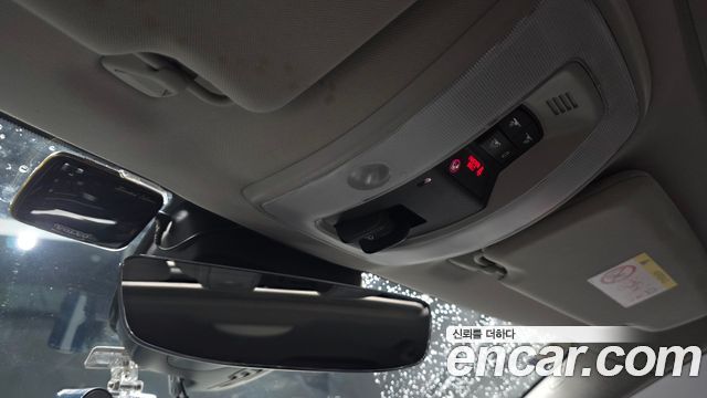 Volvo S60 2015 — photo 18